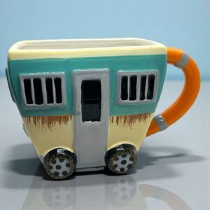 National Lampoons Christmas Vacation Cousin Eddies RV Ceramic Mug 22 Oz